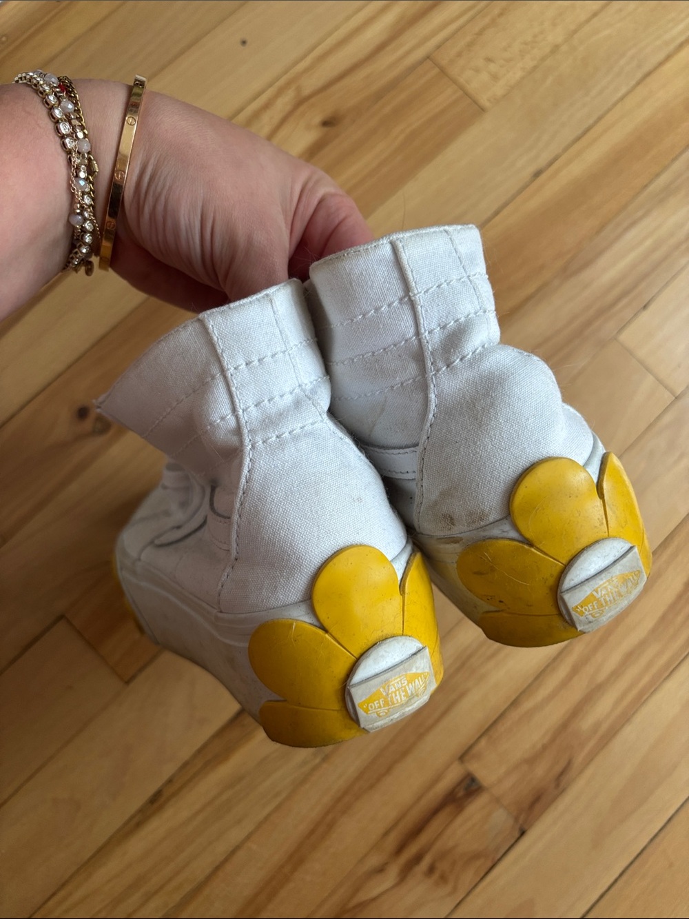 White Canvas High-Top Shoes with Yellow Flower Heel VANS